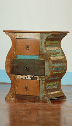 RECLAIMED & RECYCLE WOOD FURNITURE